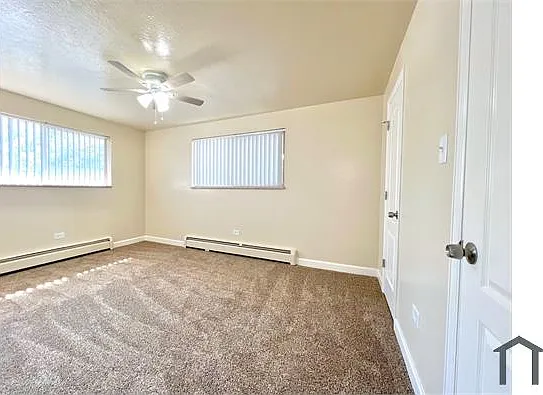 1375 Everett Ct #302 — Photo 3