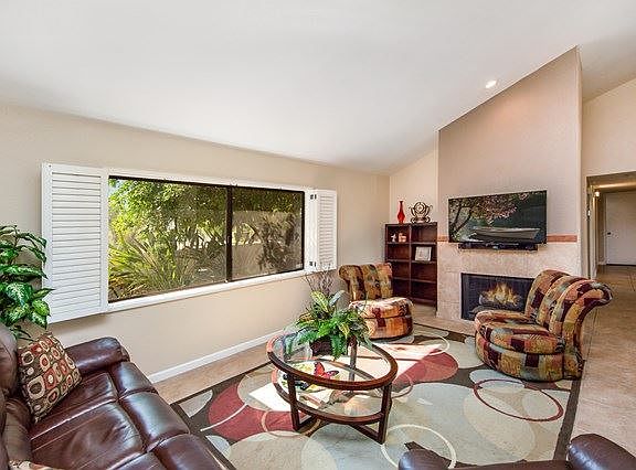 5th image of 2210 S Sunshine Cir