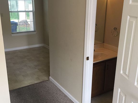 33C431C5-E865-4720-9DC2-8E0236E90A3B