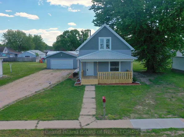 909 W Elm St, Saint Paul, NE 68873