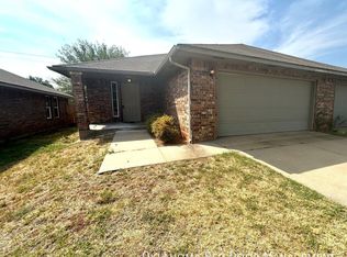 11816 SW 15th Way, Mustang, OK 73099