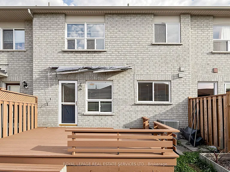 5837 Rainberry Dr — Photo 43