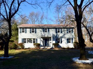 32 O Shaughnessy Ln, Closter, NJ 07624