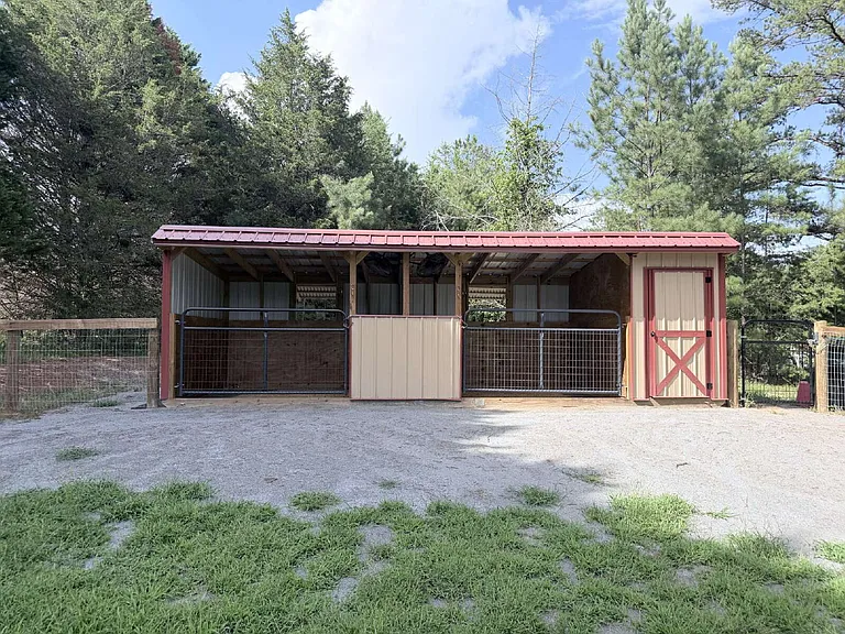 129 Redwood Ln — Photo 44