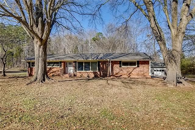 1st image of 121 Cottonwood Dr