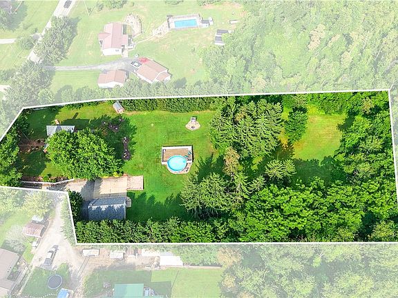 4th image of 1301 Langeloth Rd
