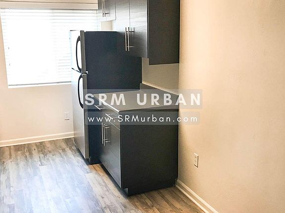 4th image of 2545 A St APT 9