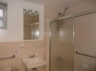 5604 135th St, Flushing, NY 11355