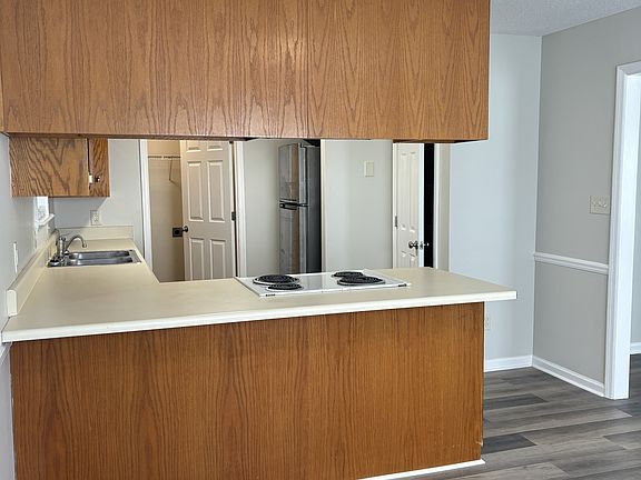 4th image of 3004 Asbury Cir