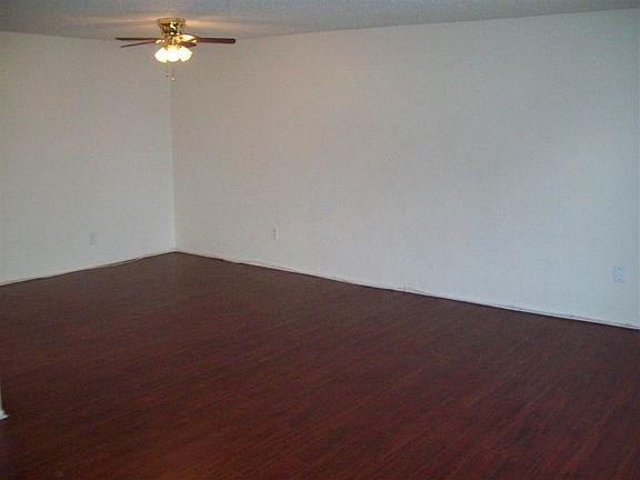 5th image of 16970 Marygold Ave APT 36