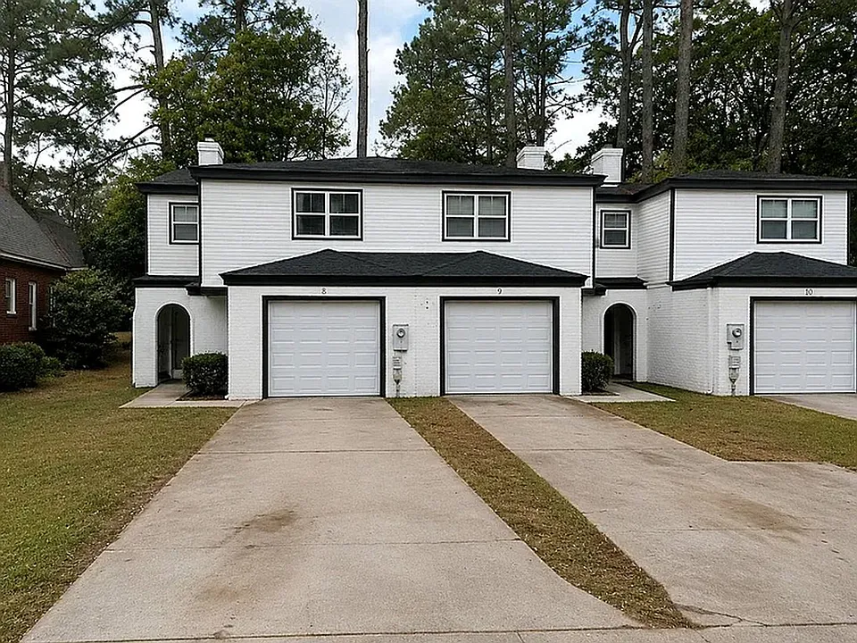 4 Brookwood Cir