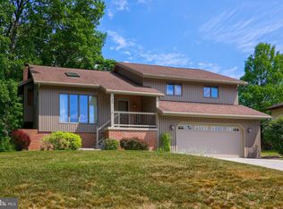 364 Sarhelm Rd, Harrisburg, PA 17112