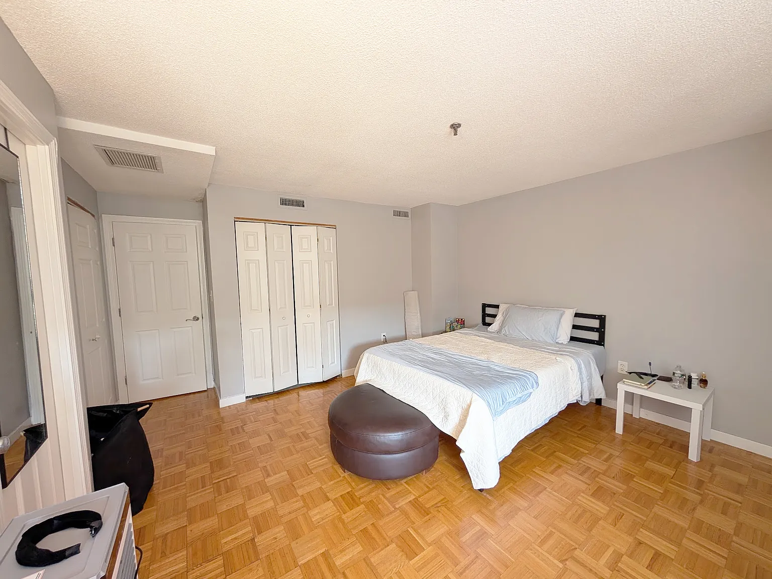 2 bed, 2.5 bath, 1145 sqft, $3,350 — Photo 3