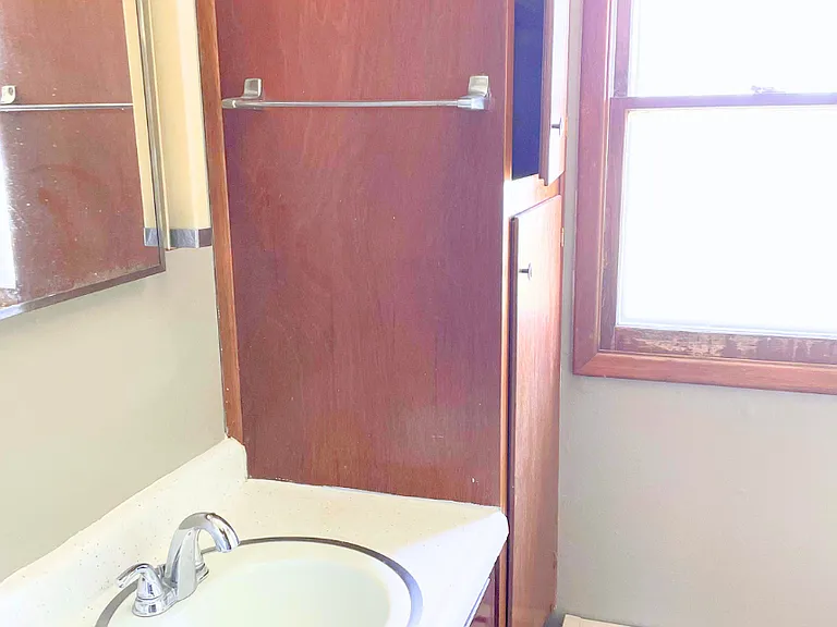 408 NW 4th St #1 — Photo 8