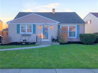29 Lucy Ln, Cheektowaga, NY
