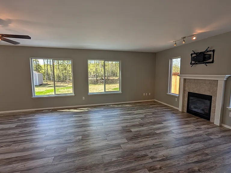 12934 Rosser Dr — Photo 5