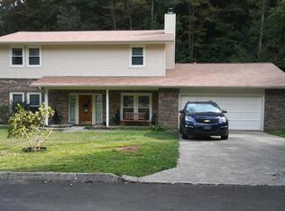 115 Graceland Dr, Oak Ridge, TN 37830