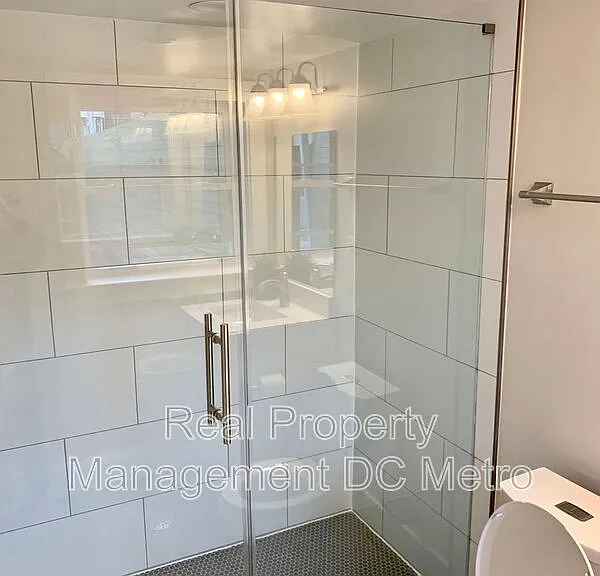 4434 Kansas Ave NW — Photo 4