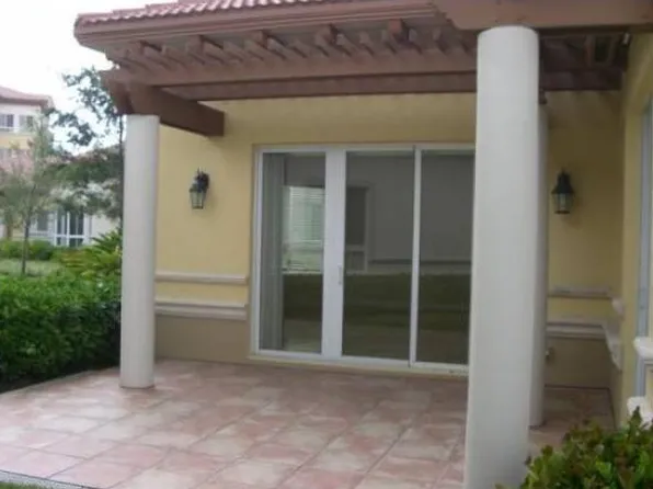 16124 Emerald Estates Dr, Weston, FL 33331