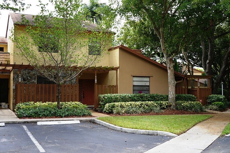 1st image of 1184 N University Dr
