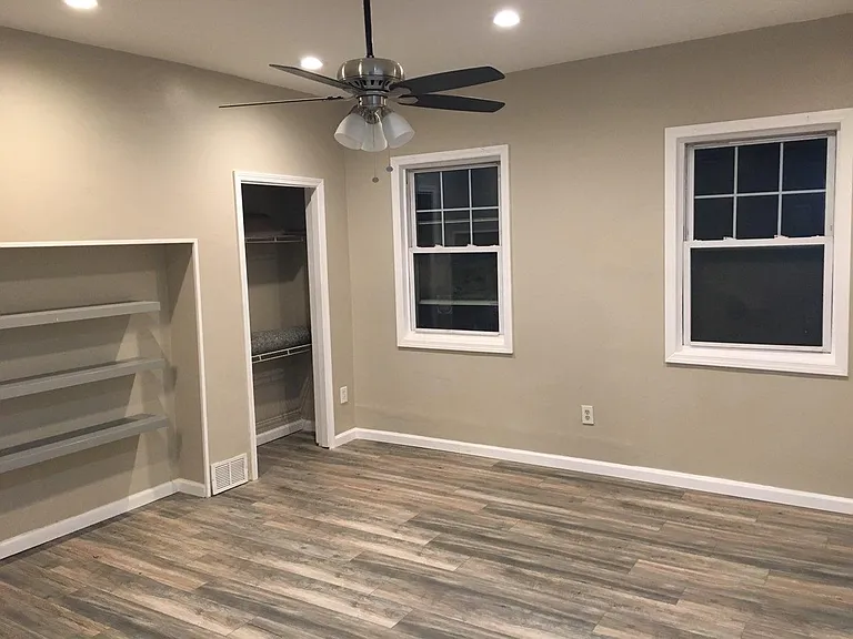 4743 Liberty Ave #2 — Photo 2