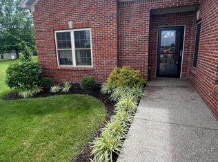 1002 Berry Hill Dr, Frankfort, KY 40601