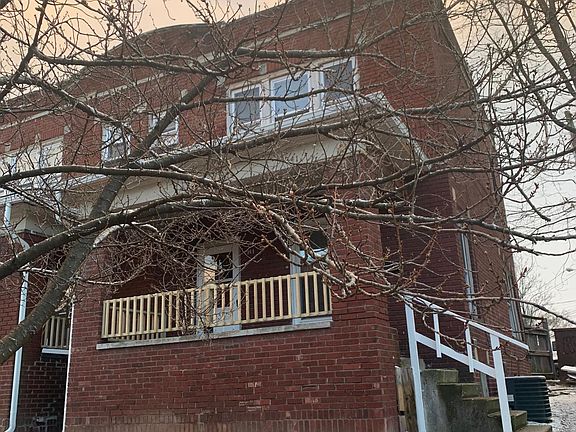 2nd image of 341 E 18th Ave #341
