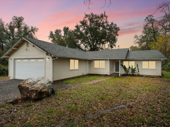 4038 Glen Hollow Ln, Anderson, CA 96007