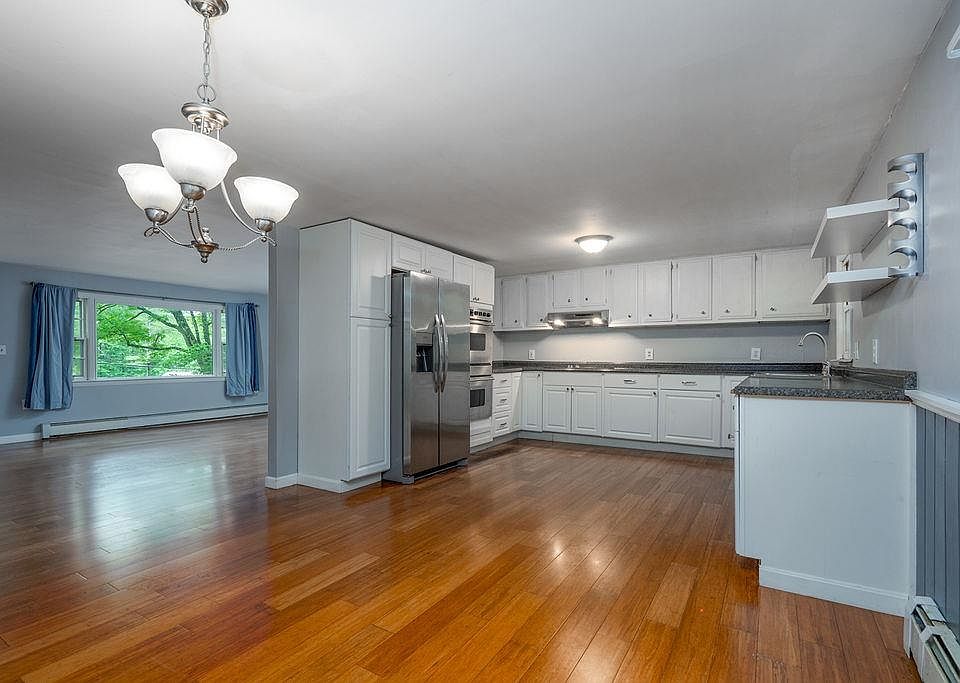 553 6th St Dover NH | Zillow