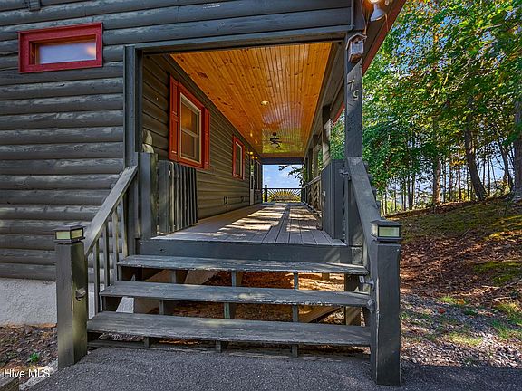 4th image of 75 Mountain Overlook Drive