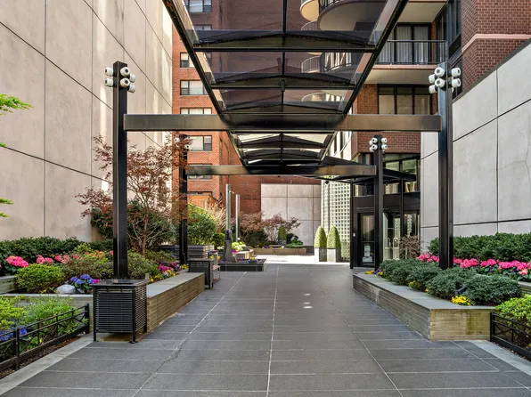 304 East 65th Street image 13 of 13