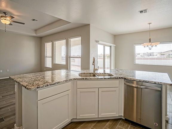 Kitchen - Anne Mariposa