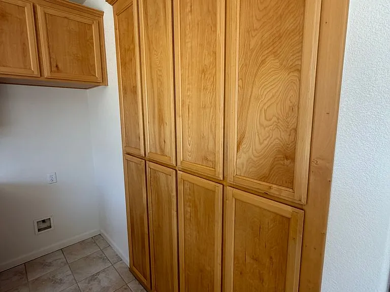 702 Chandon Dr — Photo 5