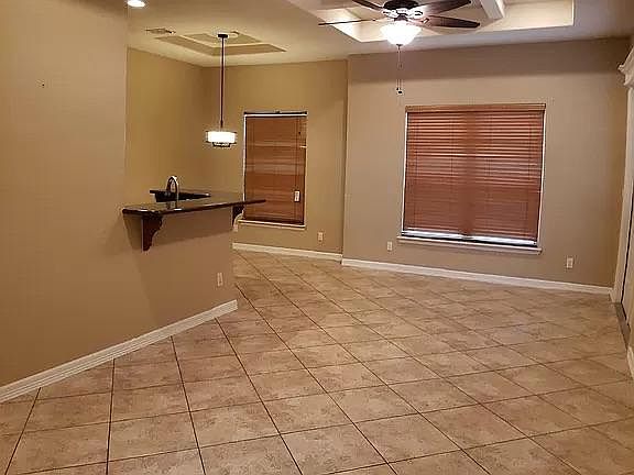 Living/open to kitchen