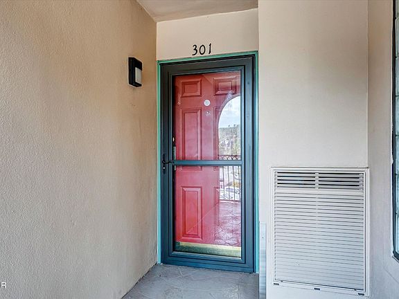 4th image of 210 Roaring Fork Ext Suite 301