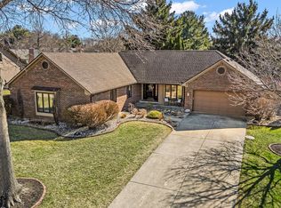 4335 W Hunters Ridge Ln, Greenwood, IN 46143