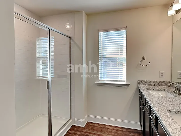 1109 Ashlyn Ct — Photo 15