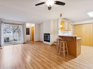 8404 Copperfield Way #101, Inver Grove Heights, MN 55076