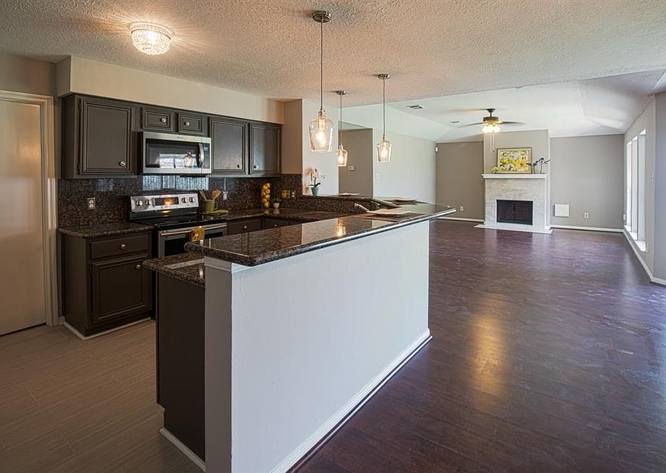 1st image of 8527 Dawnridge Dr