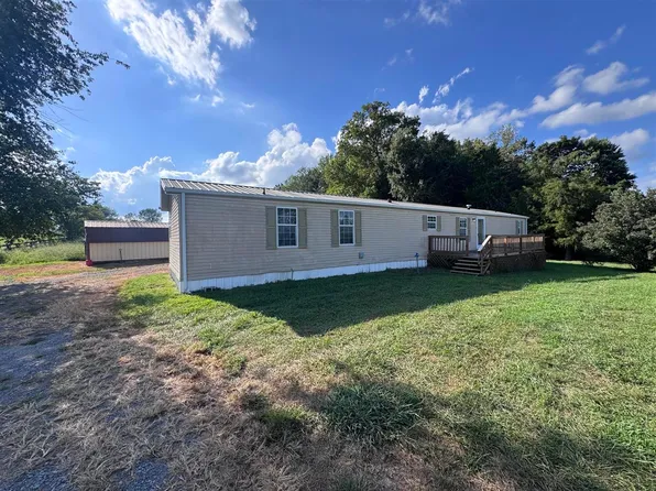 99 Frost Ln, Scottsville, KY 42164