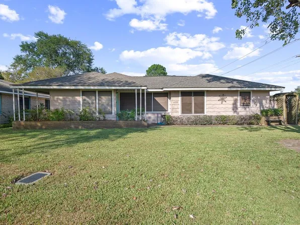 4400 Boyd Avenue, Groves, TX 77619