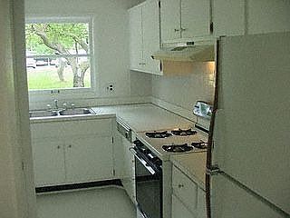 2nd image of 2665 Kingstowne Dr #9