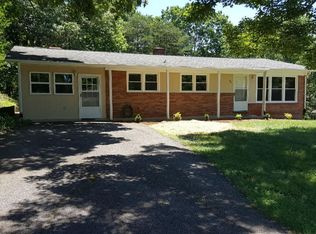 707 Corn Tassel Trl, Martinsville, VA 24112