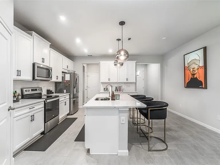 8518 Primrose Willow Pl — Photo 8