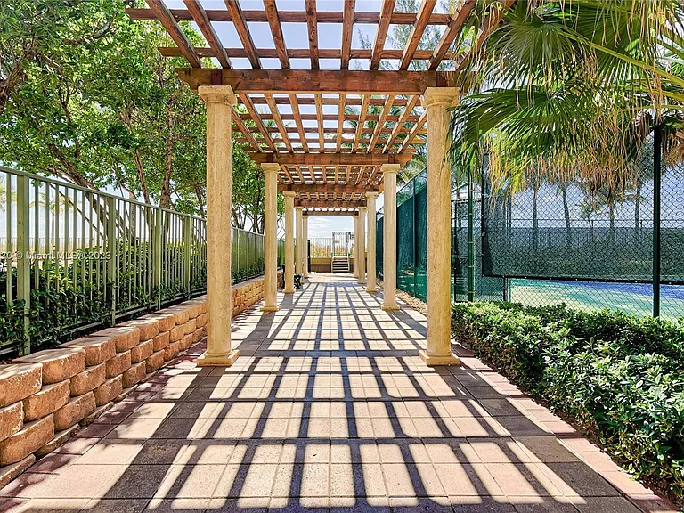 2080 S Ocean Dr #111 — Photo 24