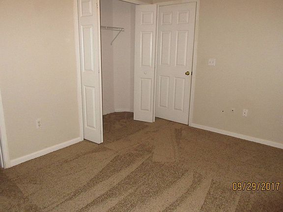 2nd image of 3006 Caroline Crest Dr E