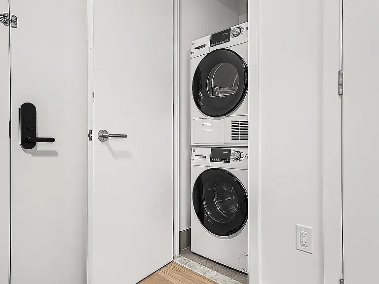130 2nd St #7D — Photo 9