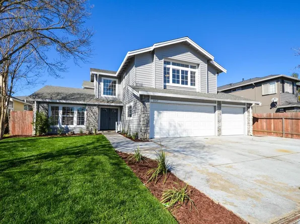 8969 Cottonwood Ln, Stockton, CA 95210
