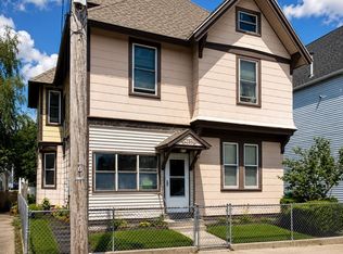 70 3rd St, Lowell, MA 01850