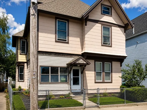 70 3rd St, Lowell, MA 01850